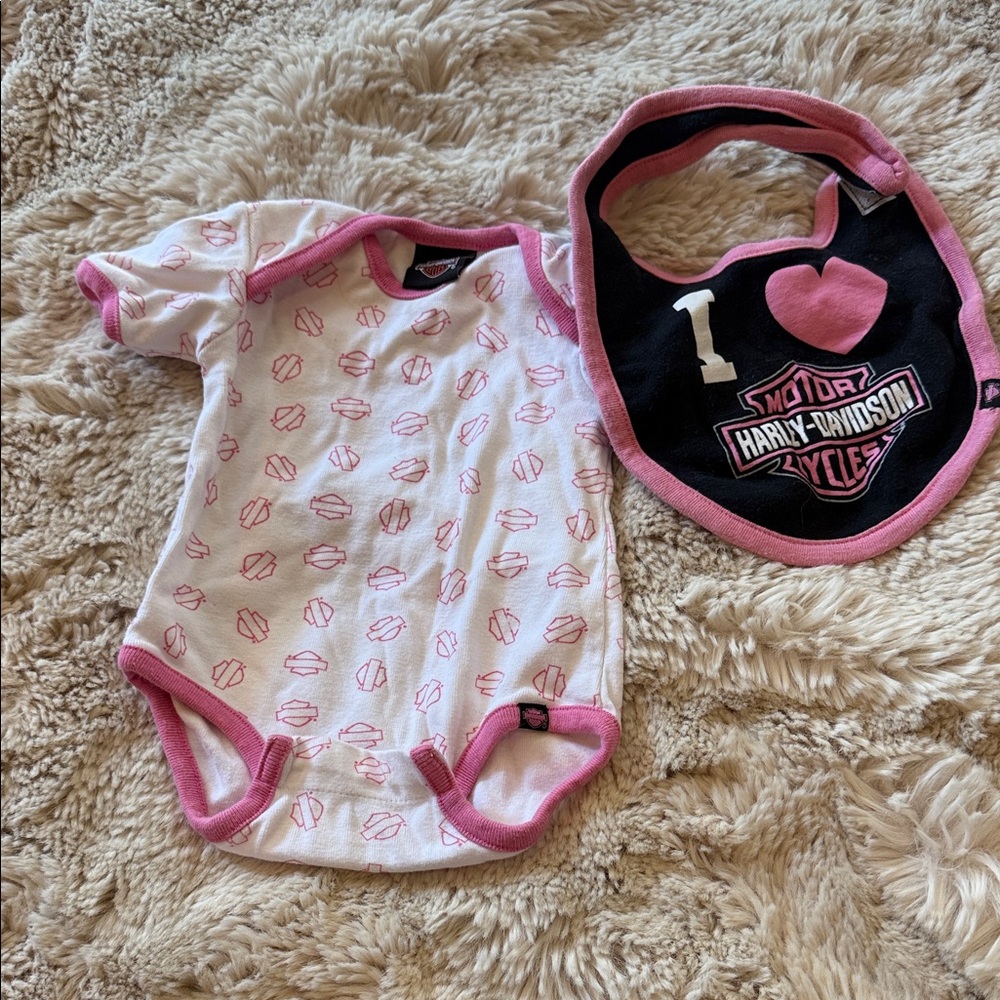Harley-Davidson Pink and Black Baby Bib and Bodysuit Set Baby Girls 3-6mo